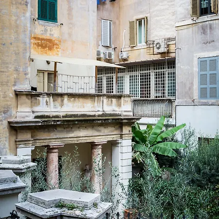 The Royal Story Roma