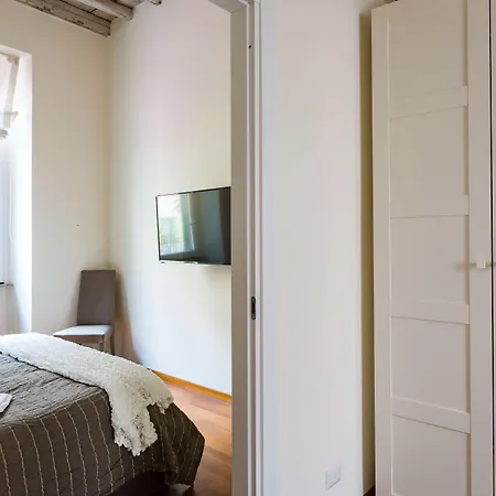 The Royal Story Apartman